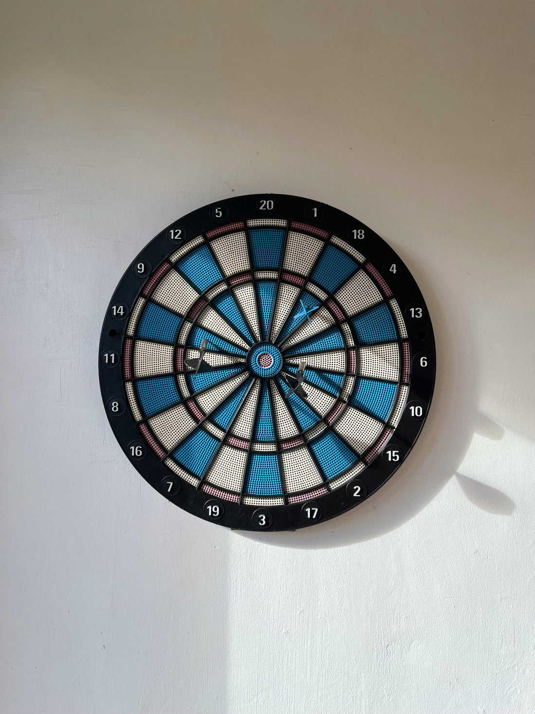 How to Achieve the Perfect Game of Darts: Tips, Techniques, and Training